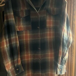 Women’s flannell shirt